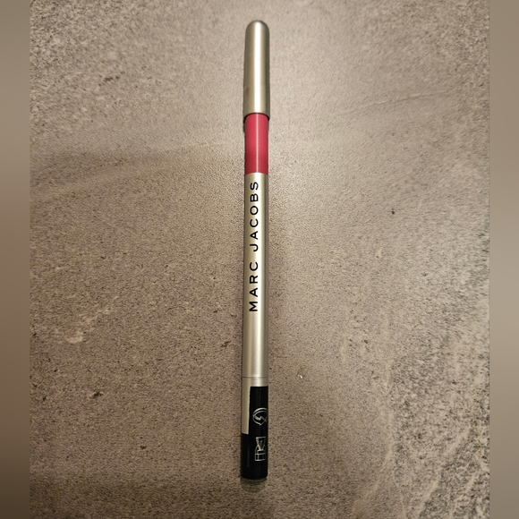 Marc Jacobs Highliner Matte Gel Eye Crayon in (Pop)ular - Picture 6 of 7